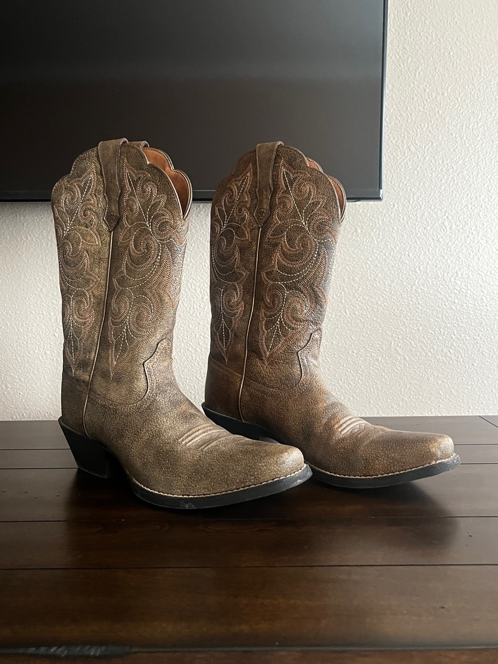 Ariat Round Up Square Toe Western Boot Women’s Size 8 ½ B